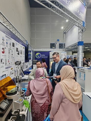 David at Lab Asia 4