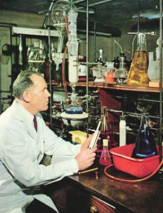The founder of Organomation, Dr. Neal McNiven in a laboratory